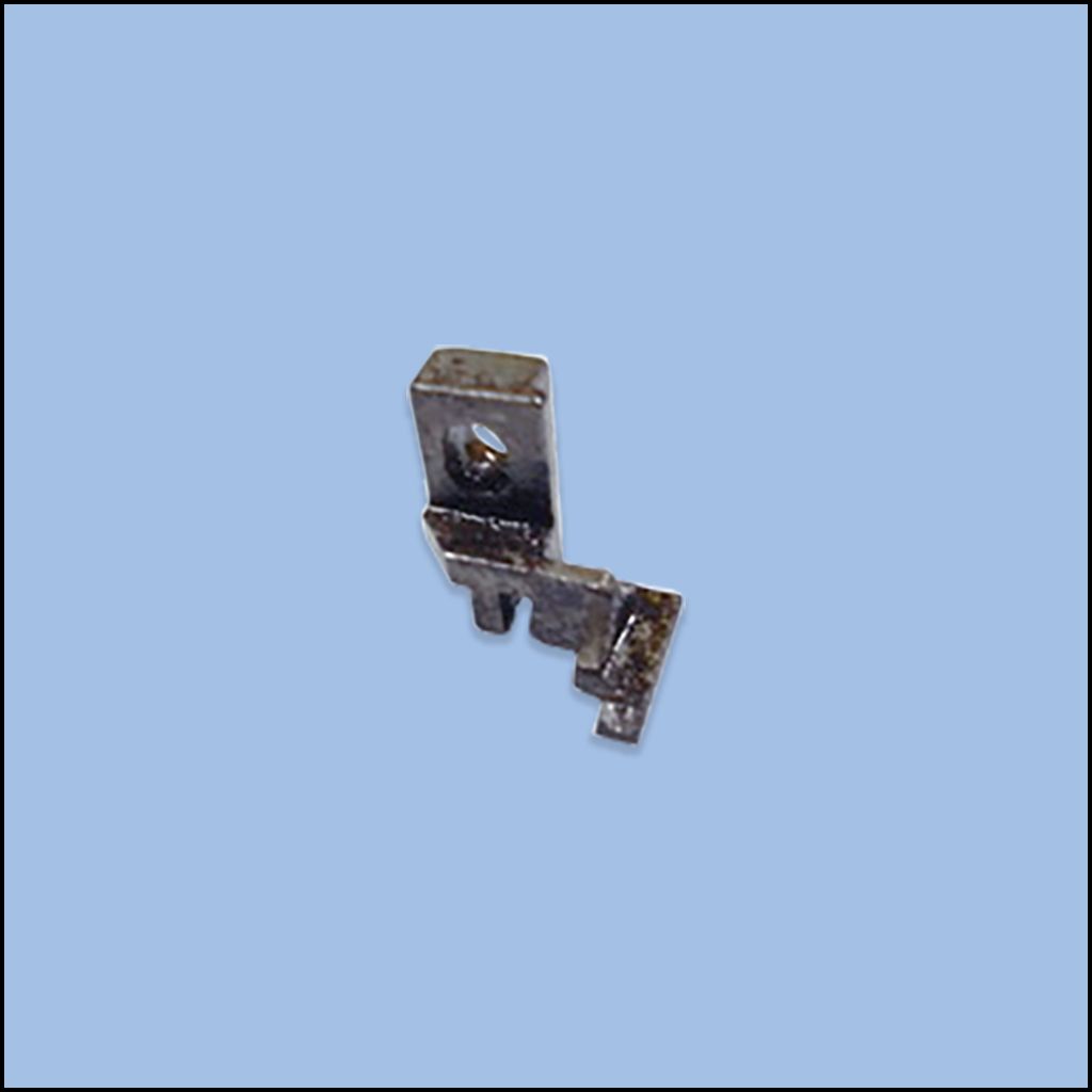 MAIN FEED DOG 7A (B1613-357-AOO)