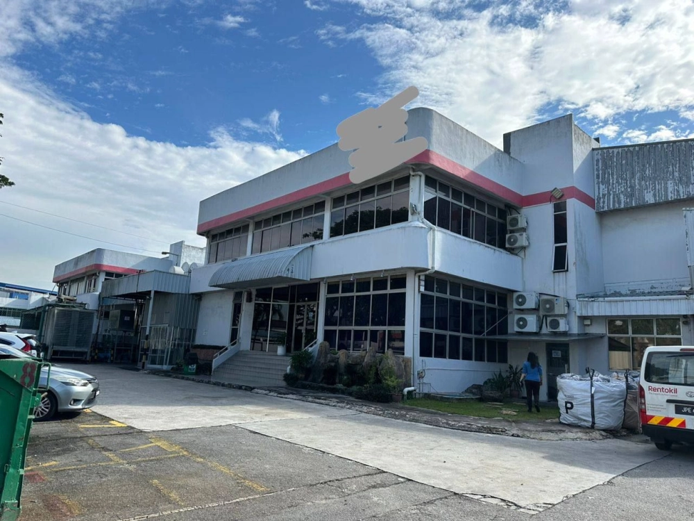 Desa Cemerlang, Jalan Canggih | 1.5 Storey Terrace Factory For Sale JB ...