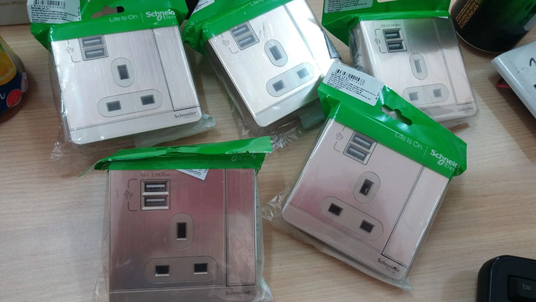 Schneider Sockets