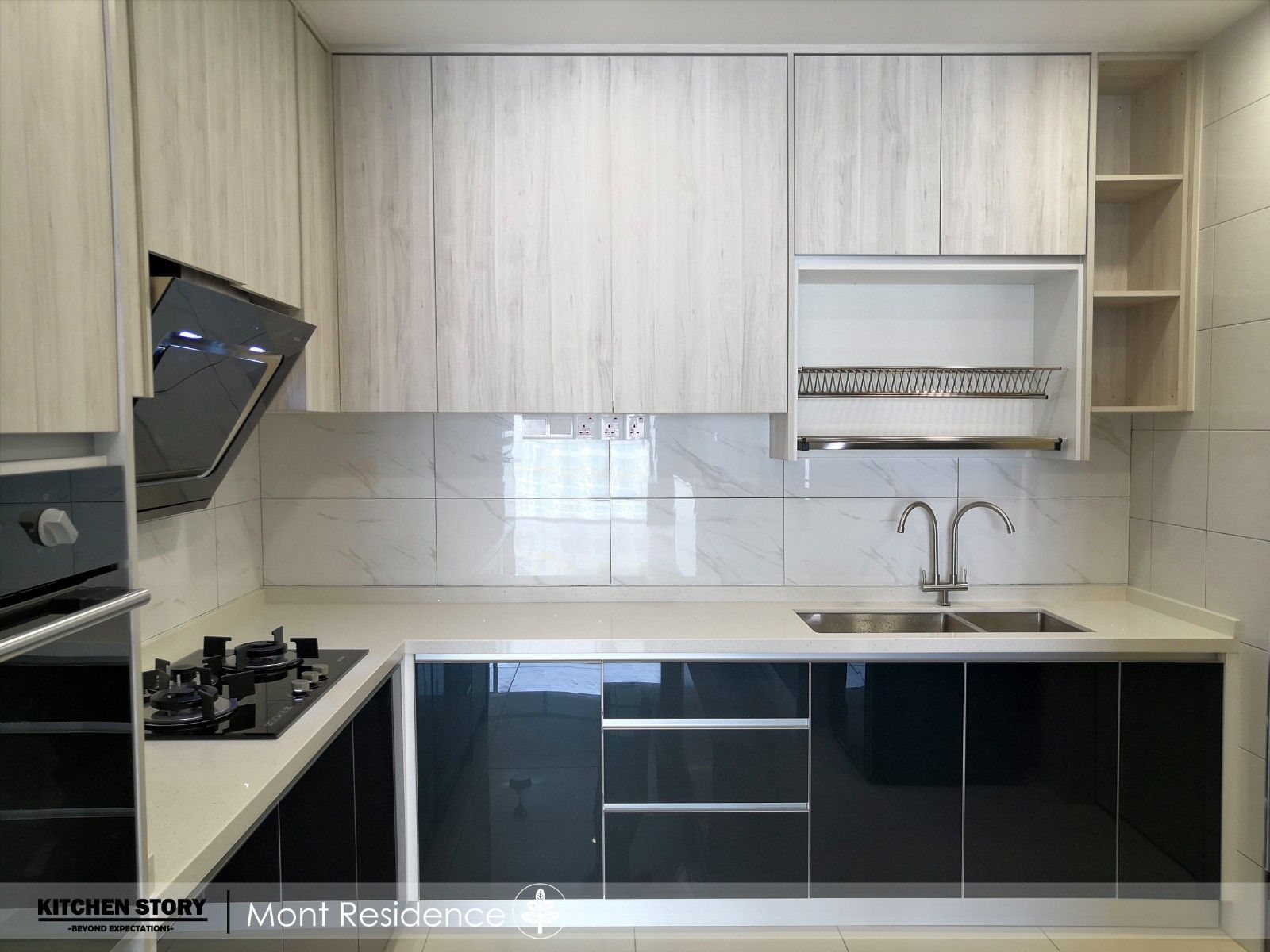 Mont Residence - Kitchen Cabinet & Altar Partition Cabinet Design and Build | Mount Erskine, Tanjung Tokong, Penang