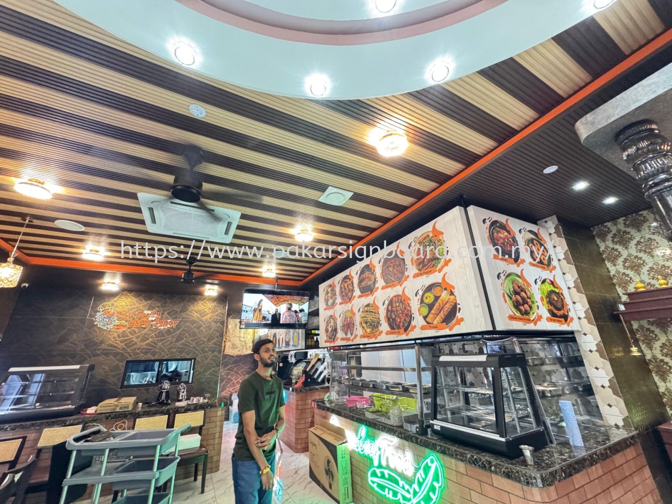 RESTAURANT TENSION FABRIC LIGHTBOX