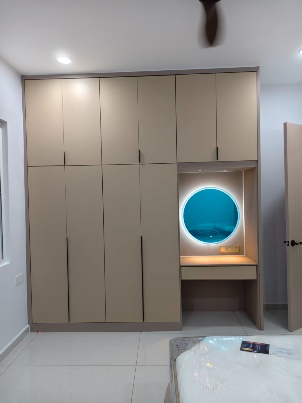 Floor-to-Ceiling Custom Wardrobe | Custom Wardrobe & TV Cabinet Malaysia | Custom Size, Design, Professional Installation | Penang, Kedah, Georgetown, Tanjong Tokong, Batu Feringghi, Kulim, Lunas, Bertam, Sungai petani