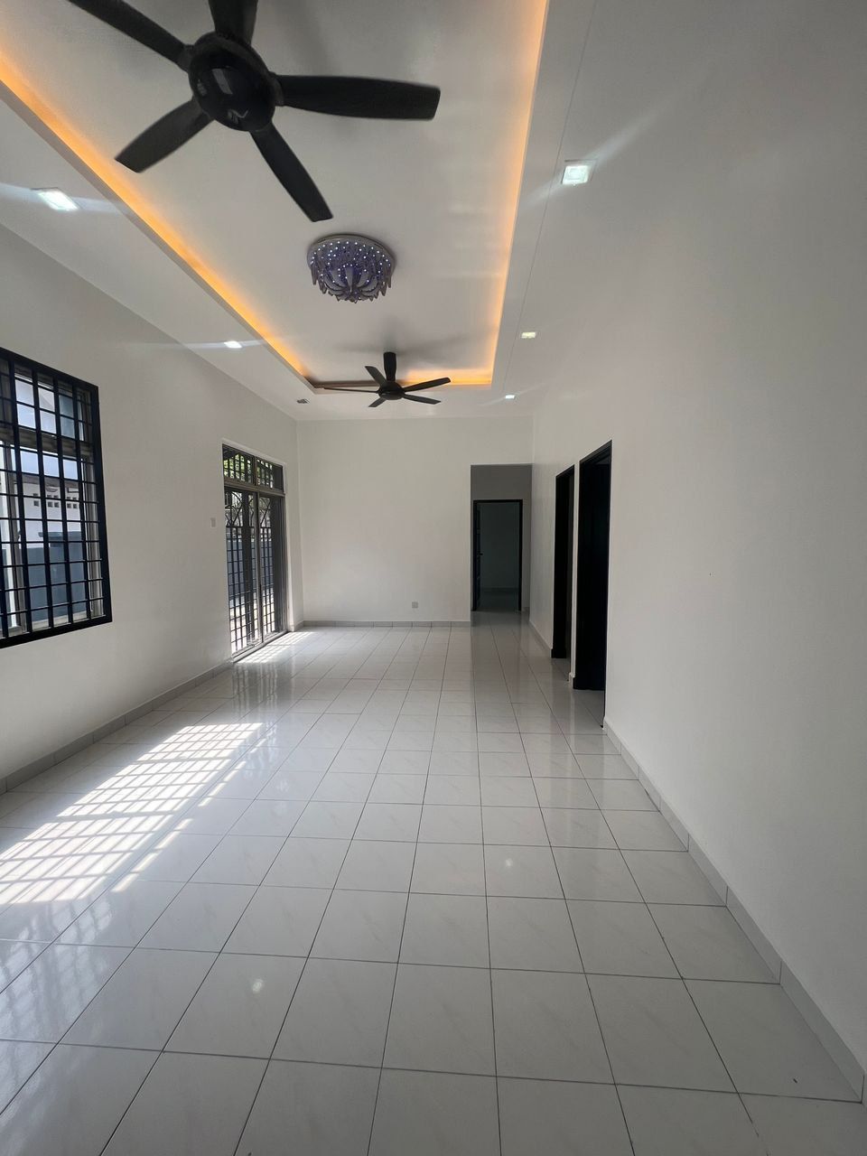 [FOR SALES] Taman Megah Ria 1 Storey Semi D House 3bed Fully Renovated Seri Alam Johor