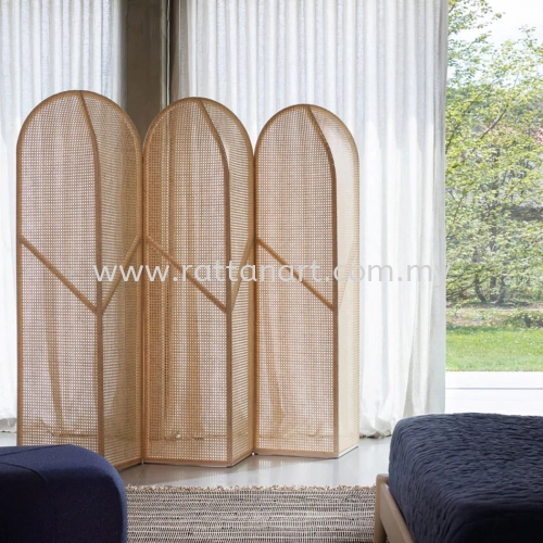 CAEL. RATTAN PARTITION