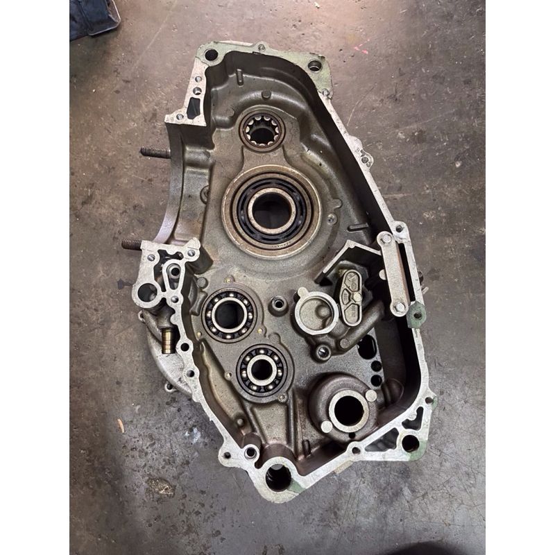 APRILIA PEGASO 650 P650 CRANKCASE & OIL PUMP  ( LH ) 1993