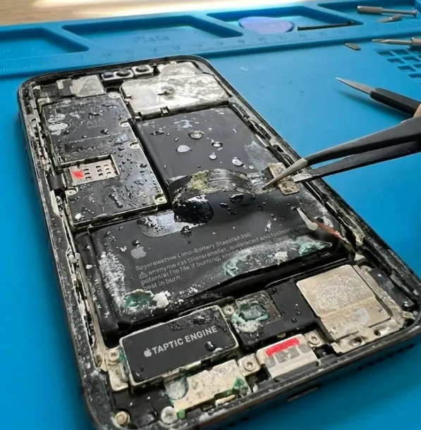 IPHONE X/XS/XS MAX WATER DAMAGE REPAIR Beranang, Selangor, KL, Putrajaya, Kajang, Nilai Gadget Repair | FZ Global Network