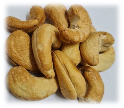 A 02 – Roasted Skinless Salted Cashew Nuts 1kg/400pcs