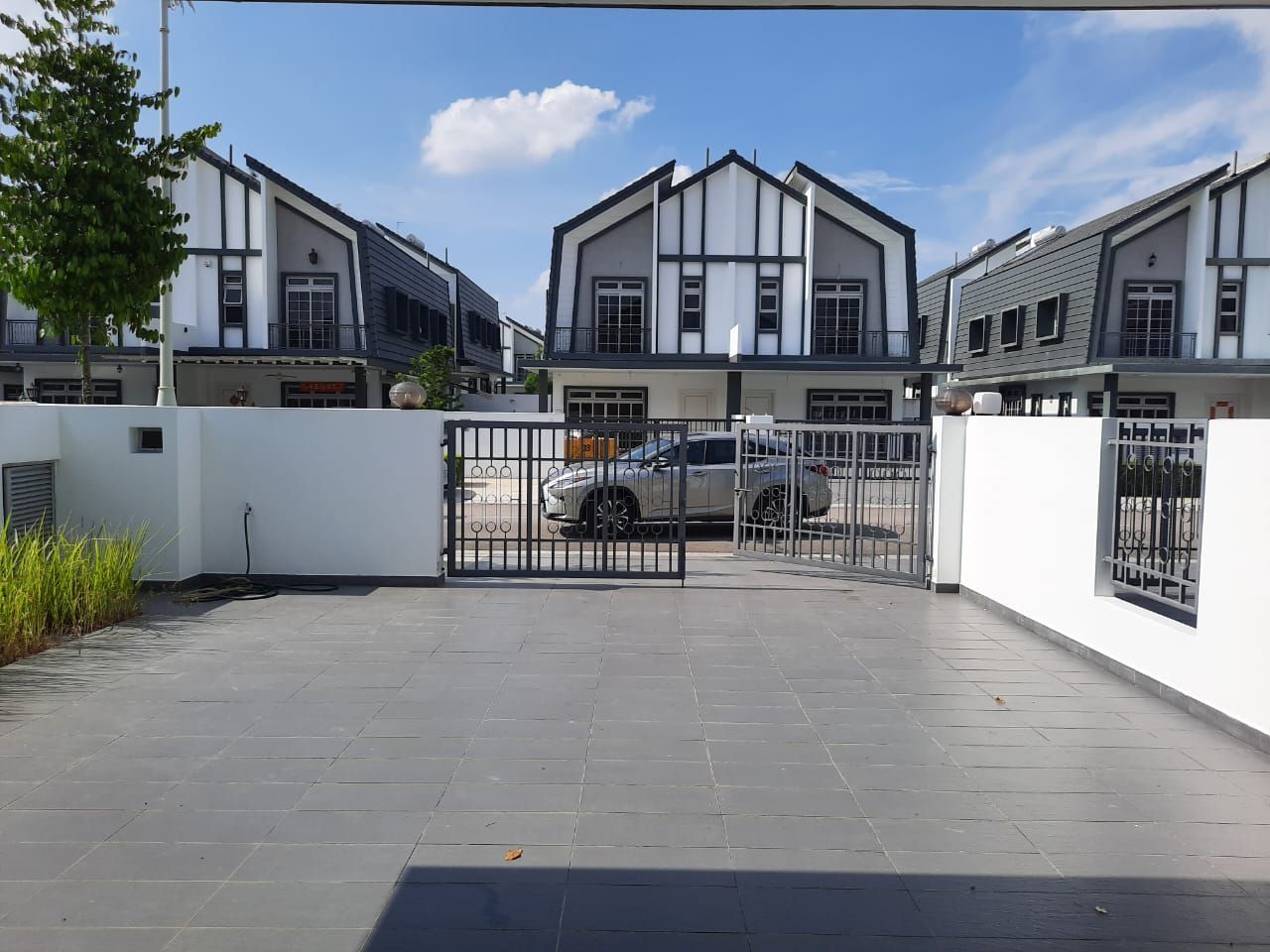 Eco Spring Cluster House – Spacious 32x80 Home for Sale / Rent