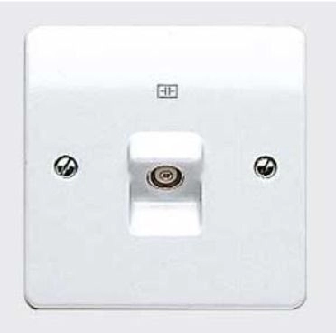 MK E3521-412AWHI 1 Gang Single Isolated Switch Socket (SIRIM Approved)