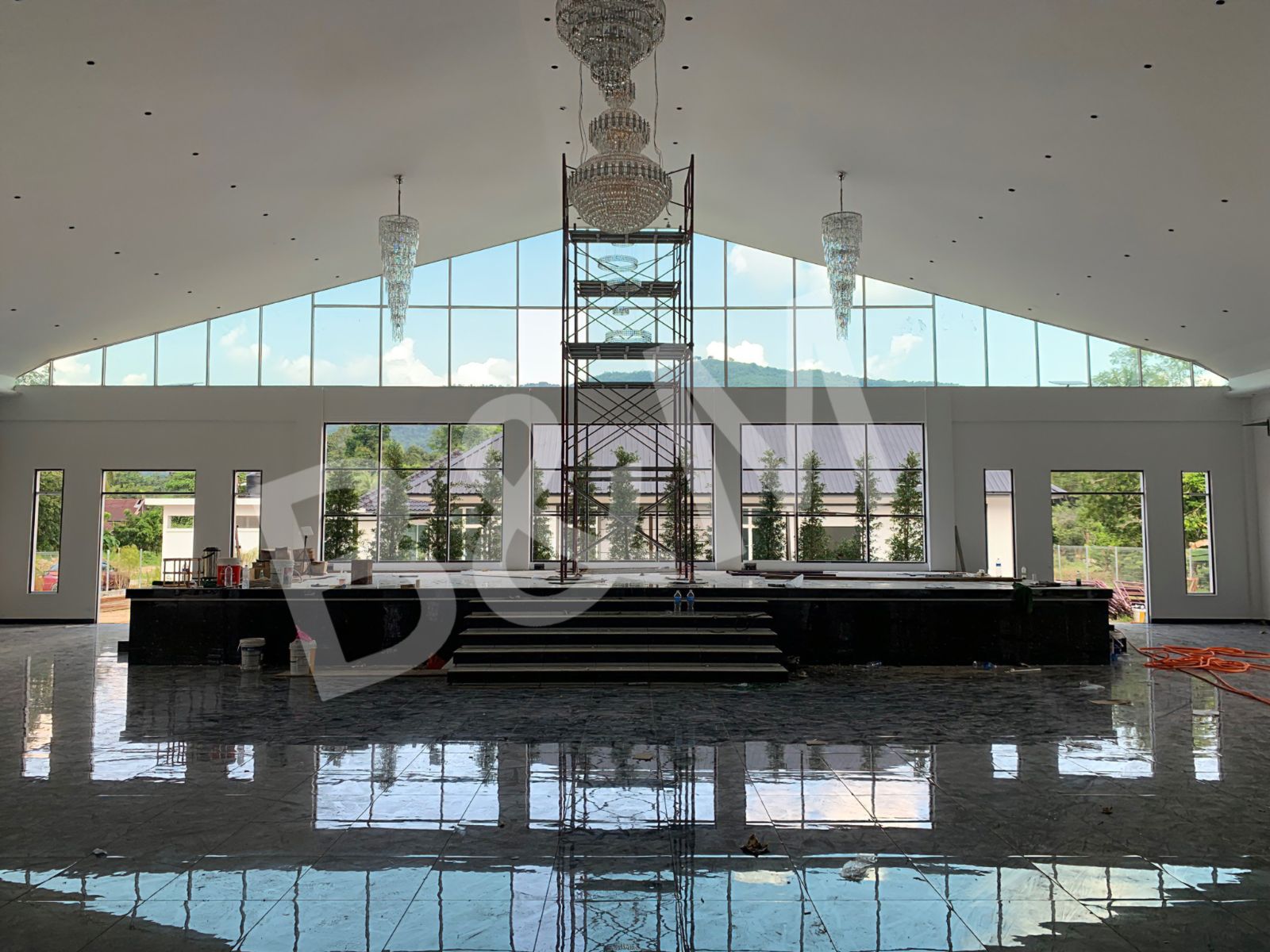 Customizable Laminated Glass Shopfront