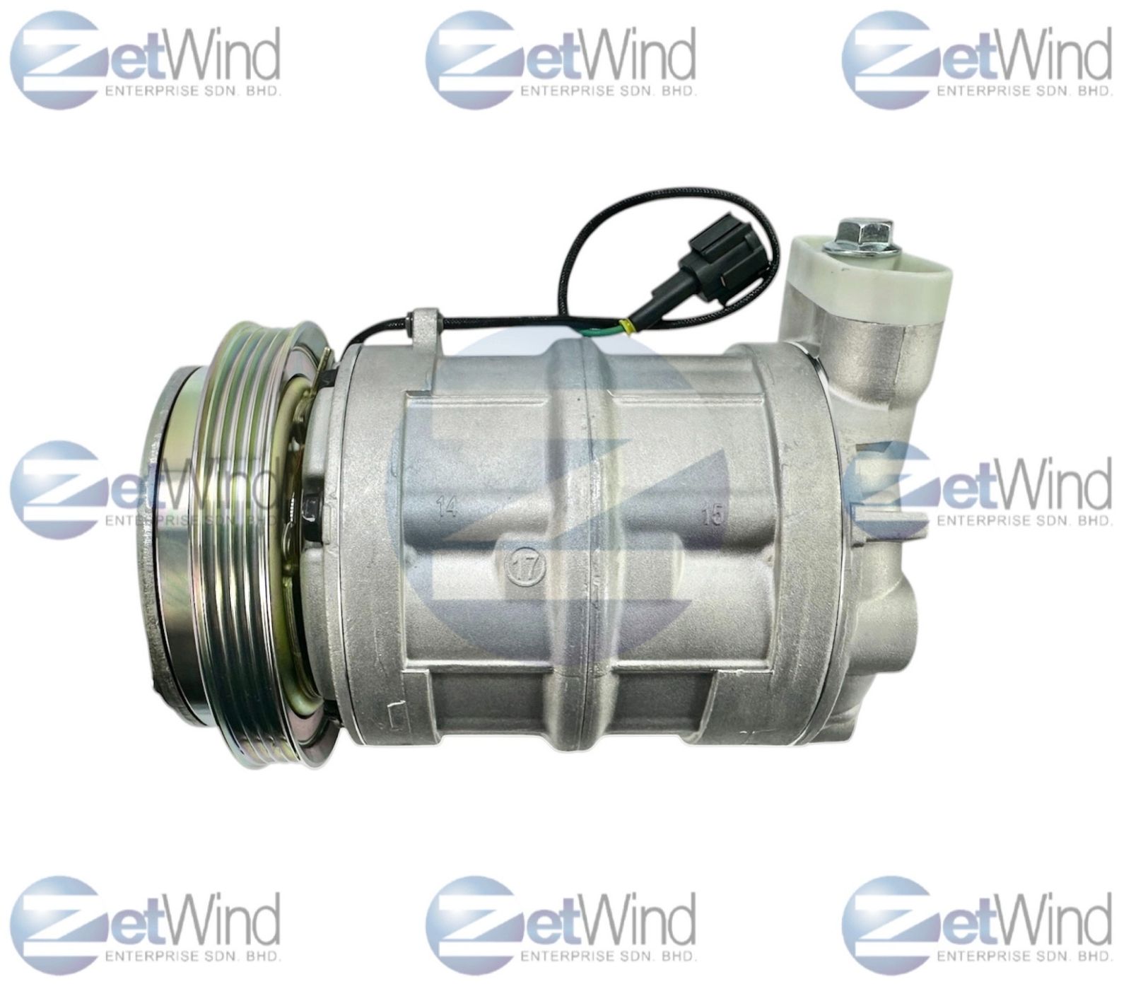 [CODE:795582] NISSAN UD 24V 4PK (R134A HOLE)_TFF039073