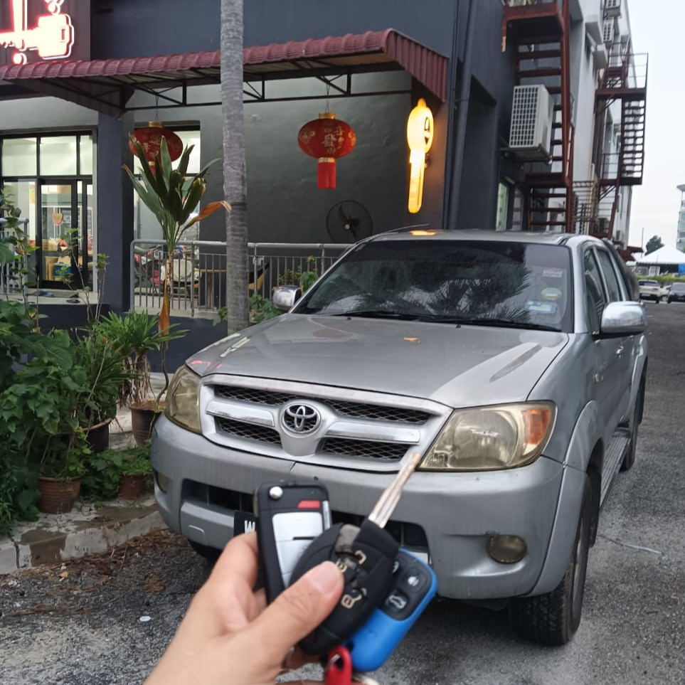 Toyota Hilux Immo Key