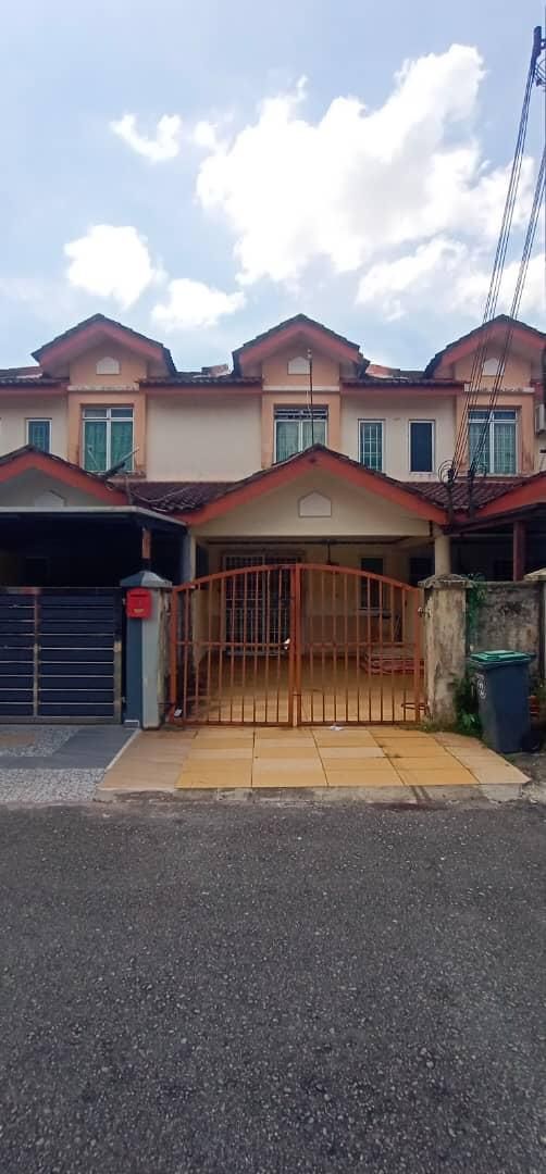 [FOR SALES] Taman Bestari Indah 2 Storey Medium Cost 3bed Renovated Ulu Tiram Johor