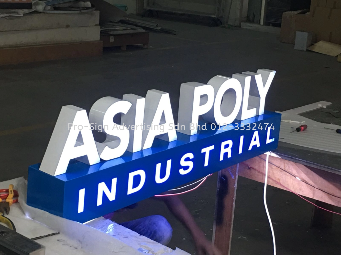 DAY BLACK NIGHT WHITE DUAL COLOR SIGNAGE (ASIAPOLY, 2018)