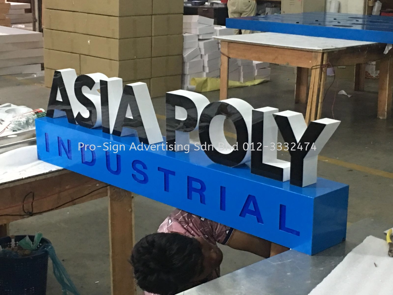 DAY BLACK NIGHT WHITE DUAL COLOR SIGNAGE (ASIAPOLY, 2018)