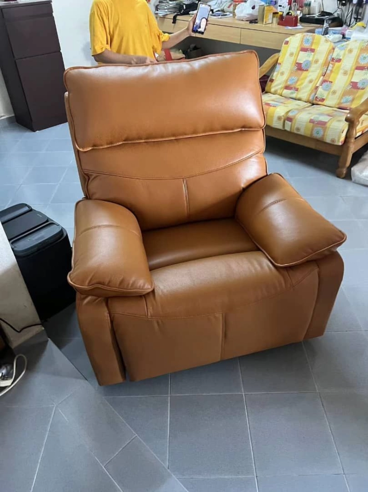 Single Seater Sofa | Rocking Sofa | Leather Rocking Sofa | Sofa Kulit | Sofa Furniture Shop | Kl | Penang | Georgetown | Perlis | Kulim | Lunas | Sik | Taiping | Ipoh