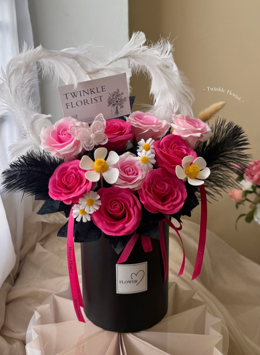 Soap Flower box Johor bahru  |  520 flowers Box