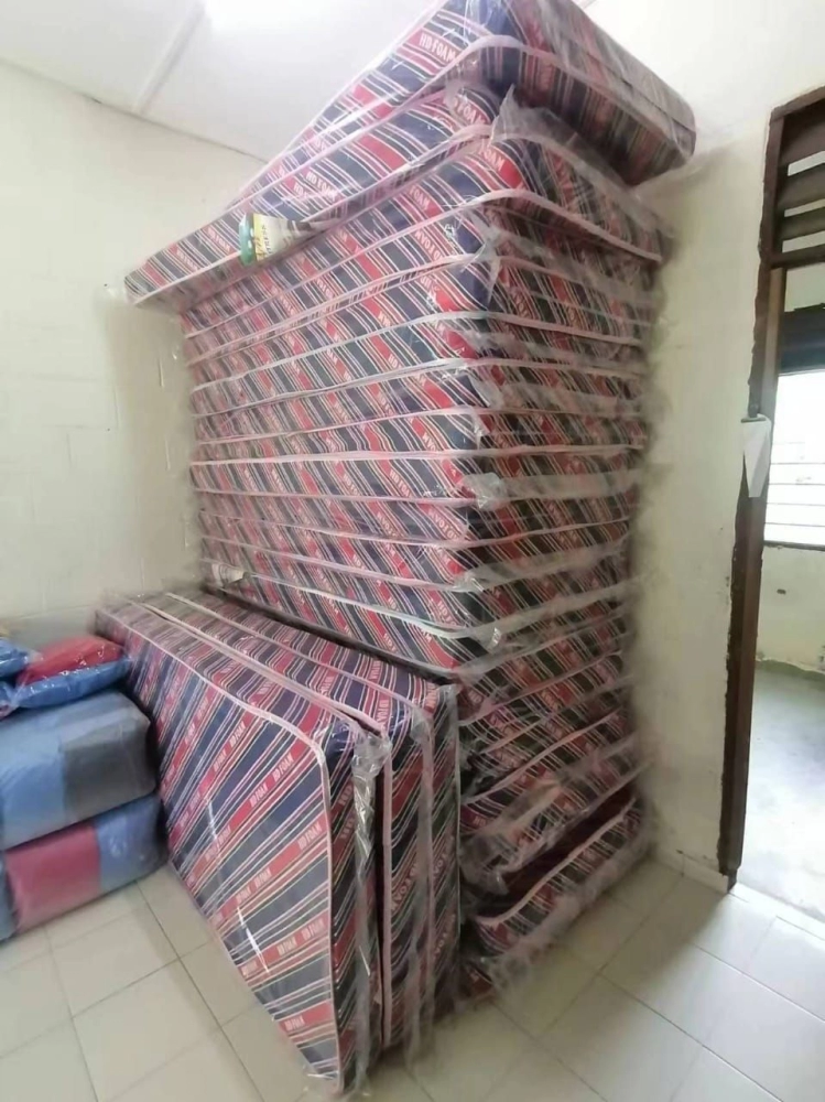 Pembekal Tilam Single Asrama Murah | Single Mattress Dormitory Standard | Double Decker Katil Besi Asrama | Pembekal Kilang Katil Tilam Asrama Sekolah Kilang | KL | Penang | Bagan Datuk | Perak | Kulim | Lunas | BALING | Kedah | Pahang | Kuantan | Port Dickson |