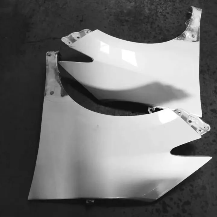 TOYOTA ESTIMA ACR50 / GSR50 HYBRID FRONT FENDER SET