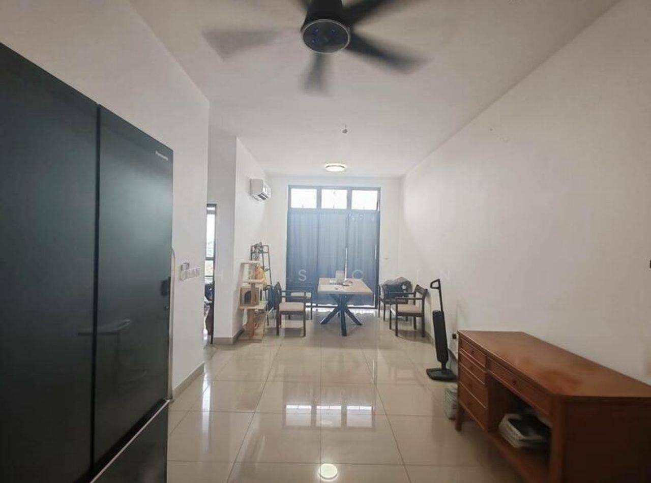 High-Rise Freehold Property in Prime City Area