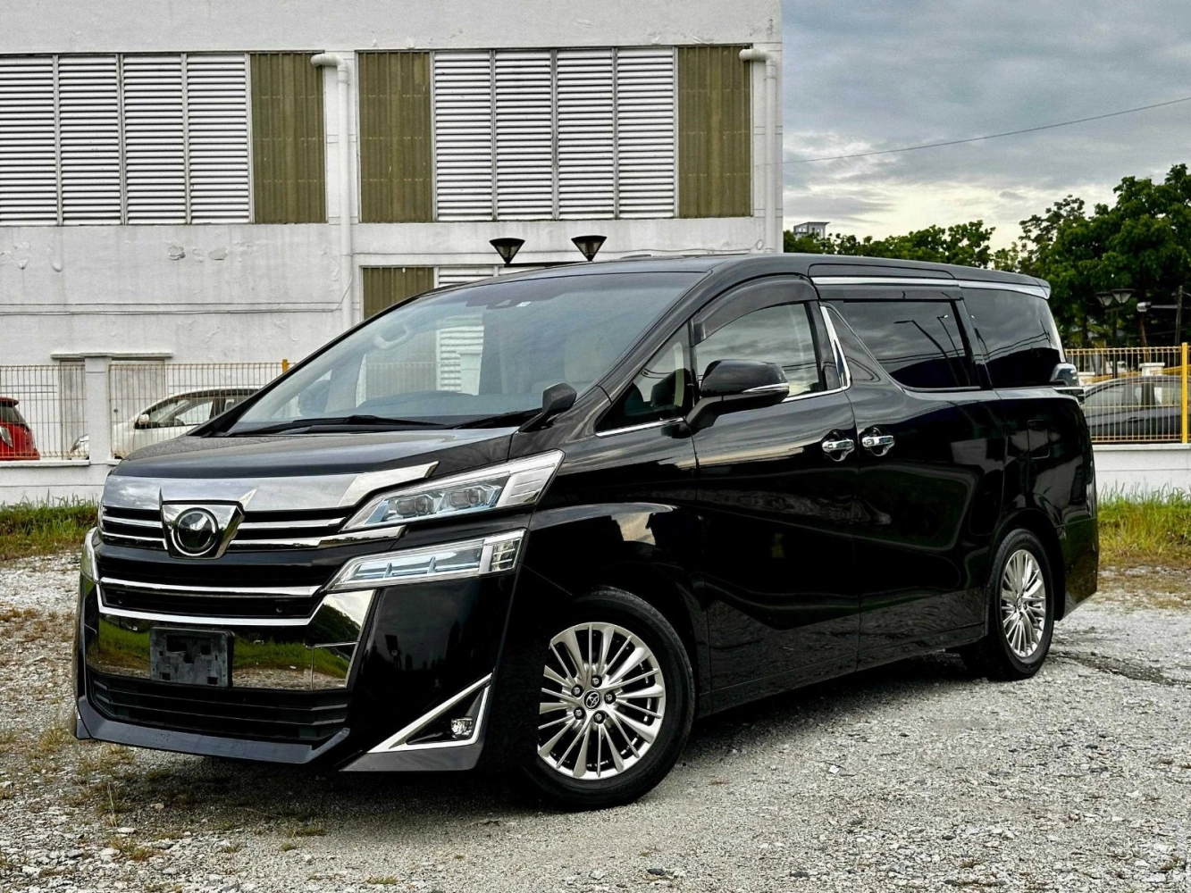 2019 Toyota Vellfire 2.5 X 66k Mileage SUNROOF