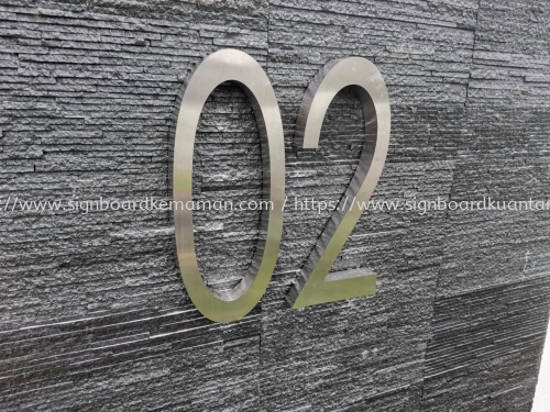 HOUSE NUMBER PLATE OUTDOOR 3D STAINLESS STEEL BOX UP LETTERING WITHOUT LIGHT SIGNBOARD SIGNAGE AT INDERA MAHKOTA PAHANG MALAYSIA