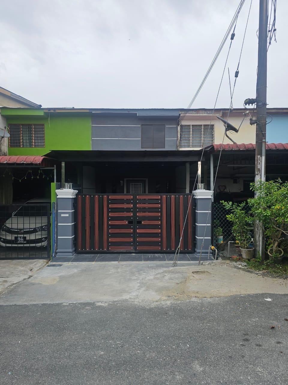 [FOR SALES] Taman Bukit Kempas Double Storey Low Cost House 3bed Fully Renovated Johor Bahru
