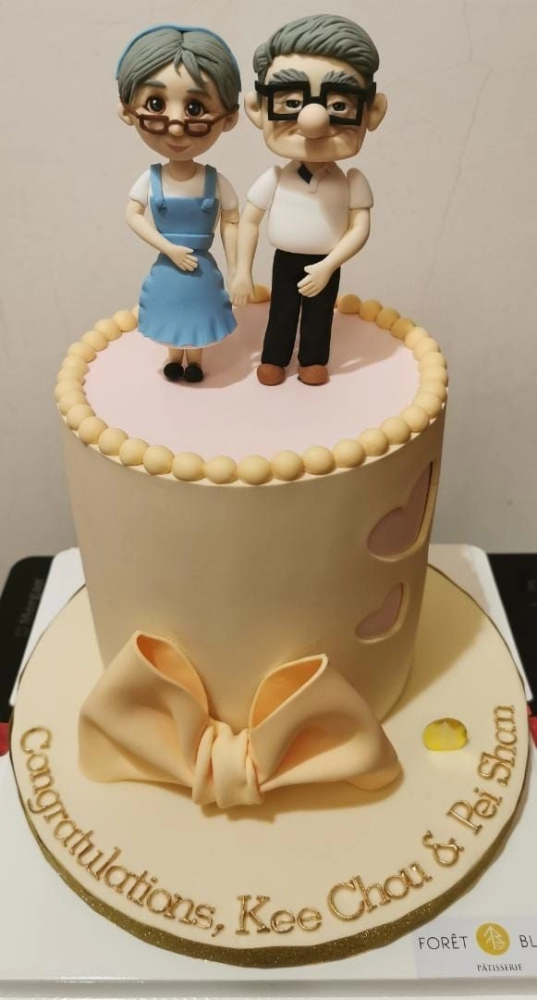 Old Couple Cake