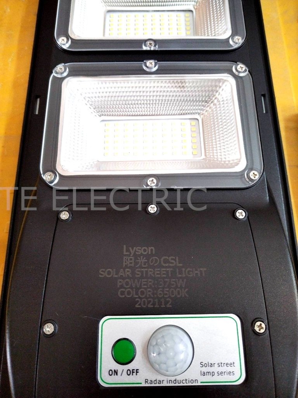 CSL 375W SOLAR LED STREET LANTERN 