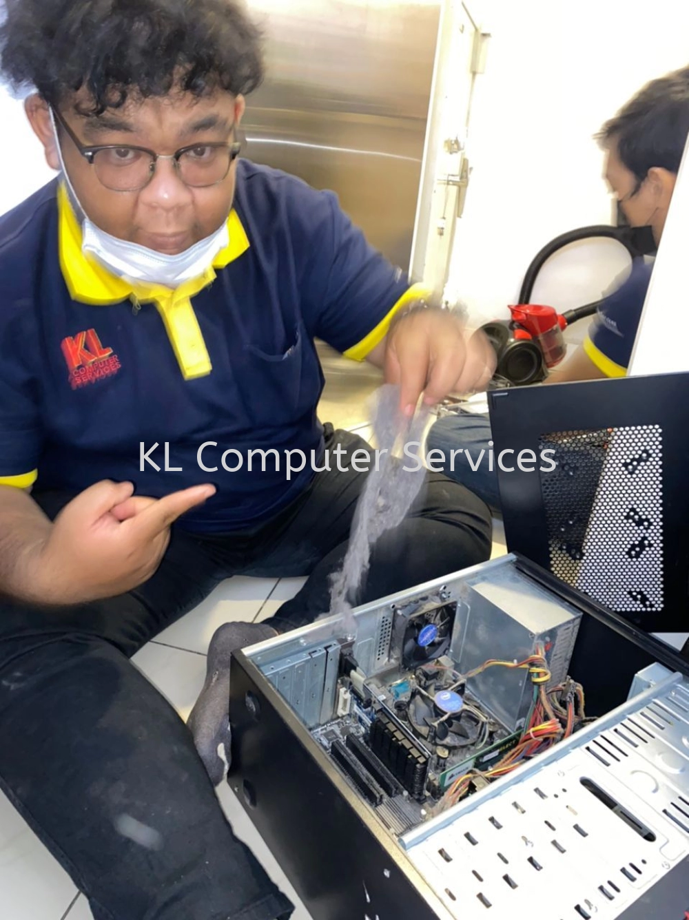  SERVICE CPU INSIDE DUST AND LAPTOP NO MORE OVERHEATING 