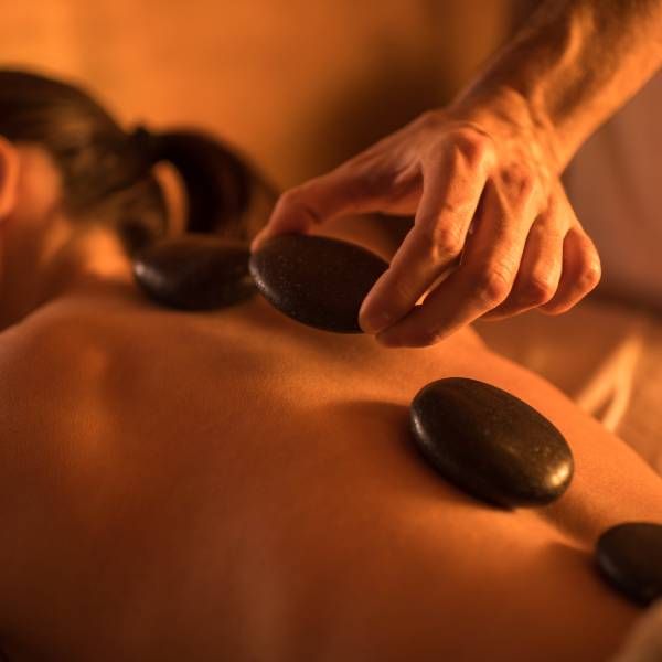 d'Spa @ d'Tempat Country Club | Hot Stone Massage