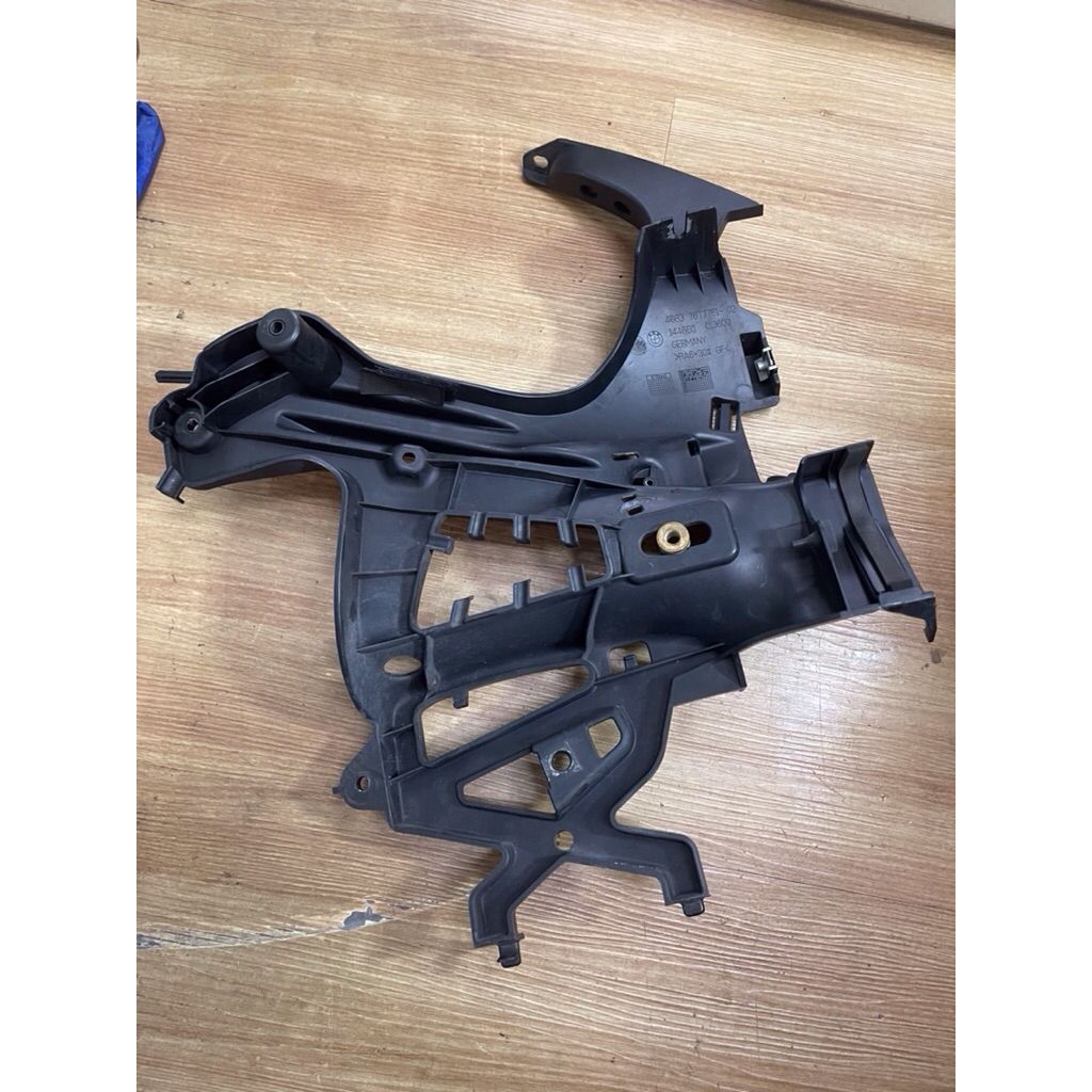 BMW K1200 S FRONT INNER SIDE COWI COVER PANEL LIGHT 4663 7677761-02 (2007)