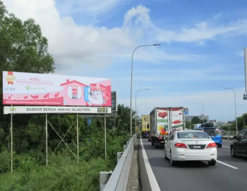 Di KM 145 (South Bound) Lebuhraya Plus, Berhampiran Sungai Menghala Ke Tol Juru