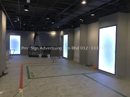 POWDERCOATED LED SLIM LIGHTBOX (CELCOM, KLANG, 2018)