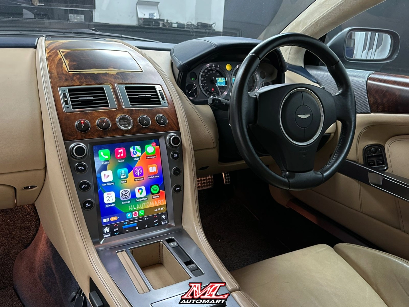 *NEW Aston Martin DB9 Vertical Style Android Monitor (10.4")