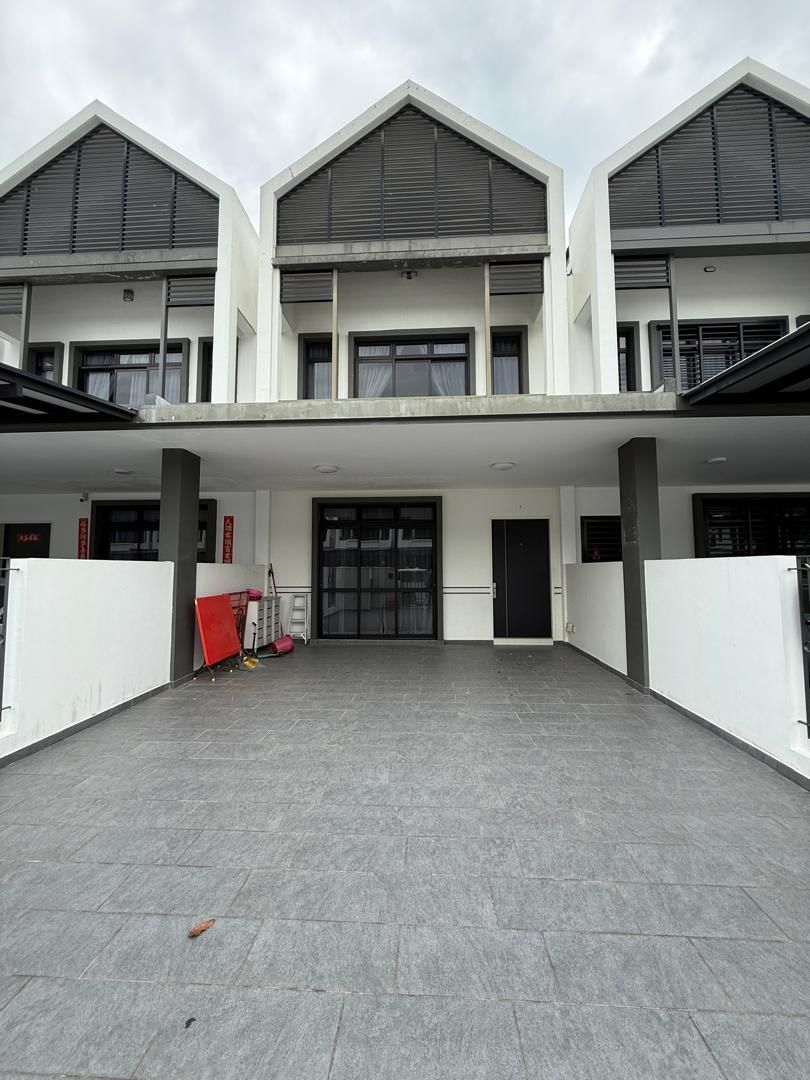 EcoSummer @ Charlton – Price Dropped Terrace House for Sale