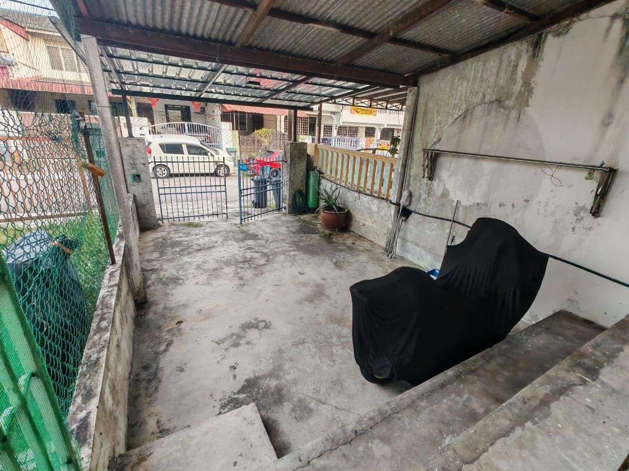 [FOR SALES] Taman Johor Jaya Double Storey Low Cost House 2bed Johor Bahru
