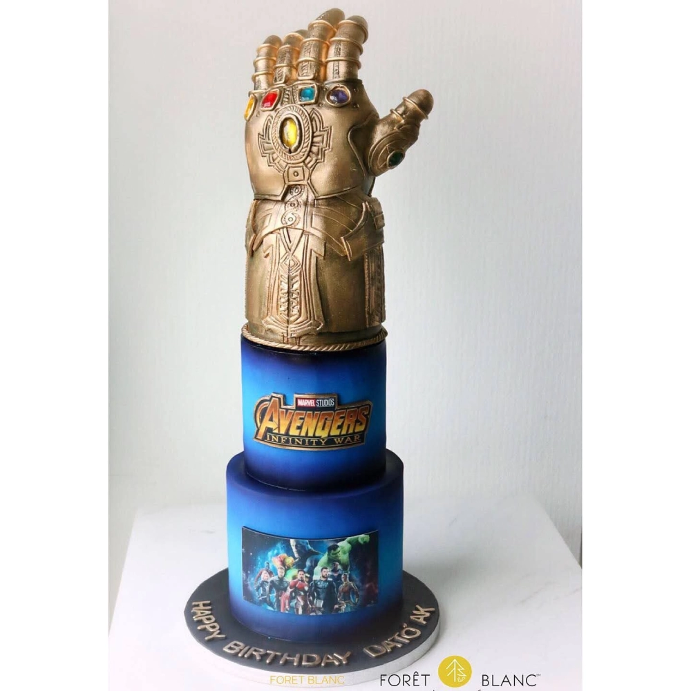 Avengers Thanos Hand Cake