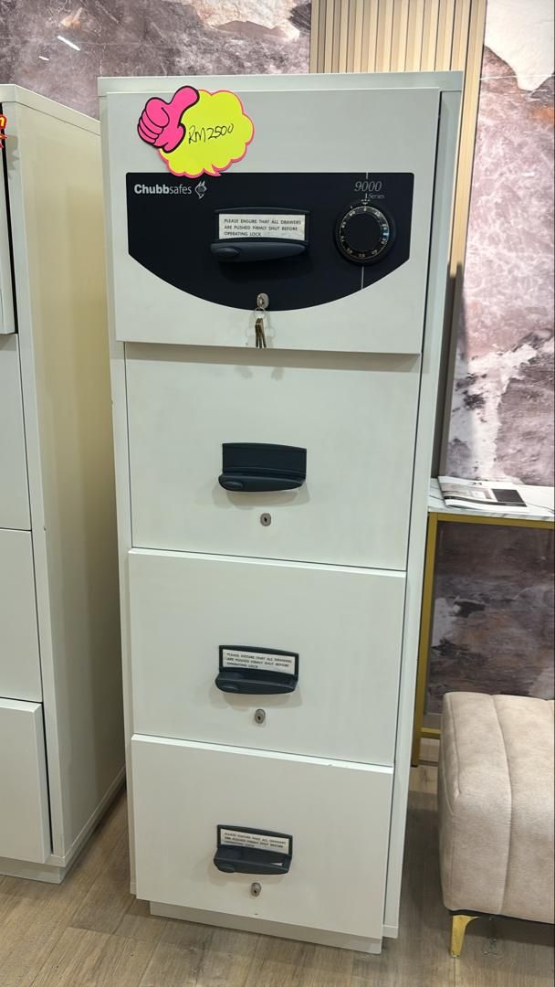 USED CHUBB CABINET SAFE BOX