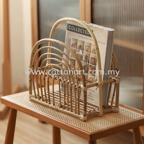 RAINNIE. RATTAN BOOK HOLDER