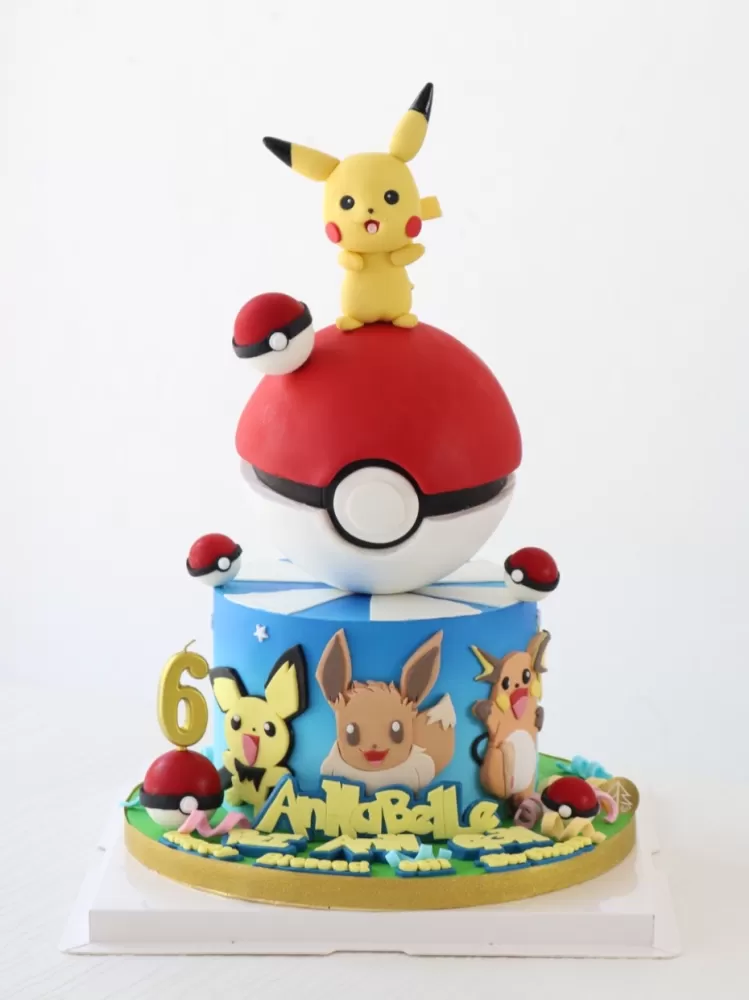 Pokemon Pikachu Cake 