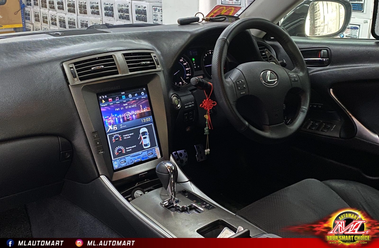 Lexus IS250 XE20 Vertical Style Android Monitor (12.1")