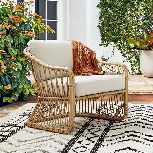 RLC  017 - LOUNGE CHAIR