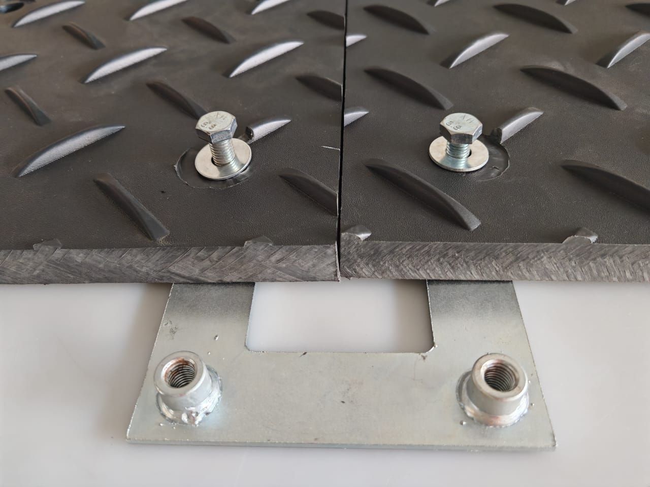 HDPE Floor protection mat with joints