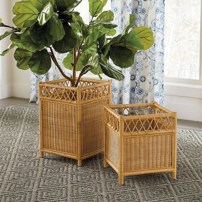 RAP 017 - RATTAN PLANTER