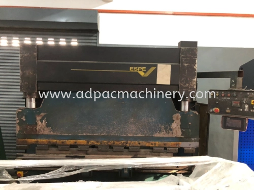 Used Hydraulic Pressbrake / Bending Machine 