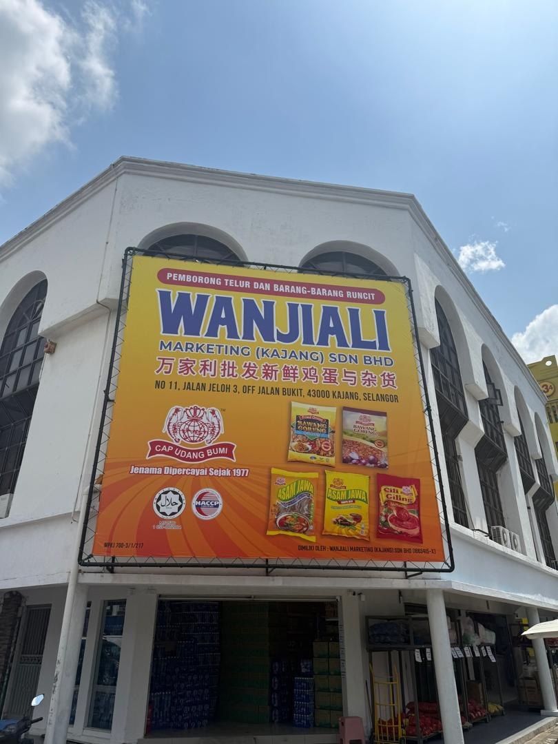 WANJIALI ZIG ZAG BANNER INSTALLATION AT KAJANG