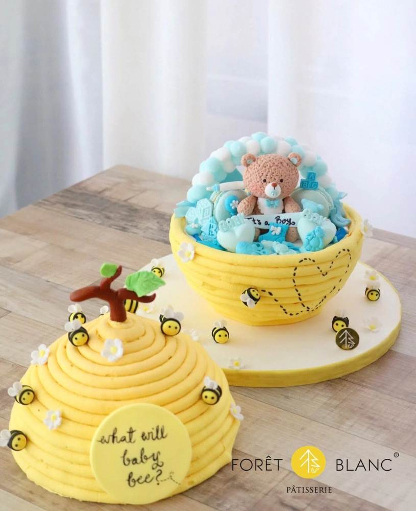 Beehive Gender Reveal Cake