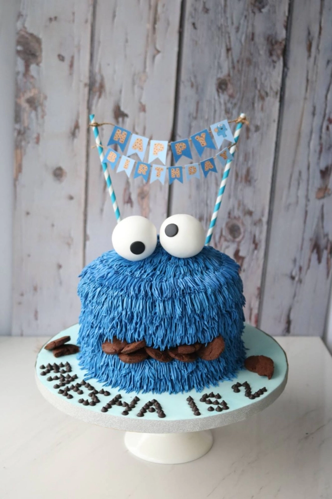Sesame Street Cookie Monster Cake