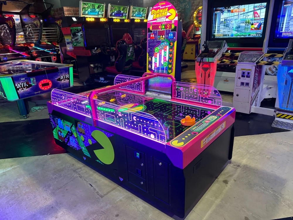 PAC-MAN SMASH MINI AIR HOCKEY 